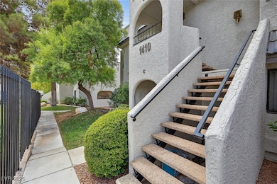 1410 Santa Margarita St unit G, Las Vegas, NV 89146 - photo 5