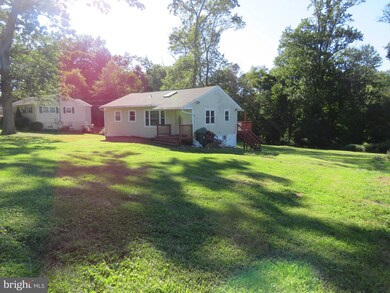 7516 Dogwood Rd, Sykesville, MD 21784 - photo 2