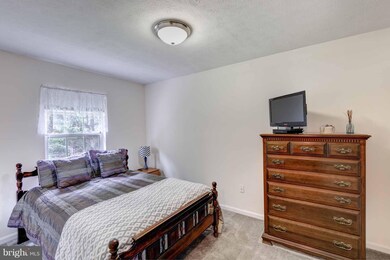 6829 Littlewood Ct, Sykesville, MD 21784 - photo 7