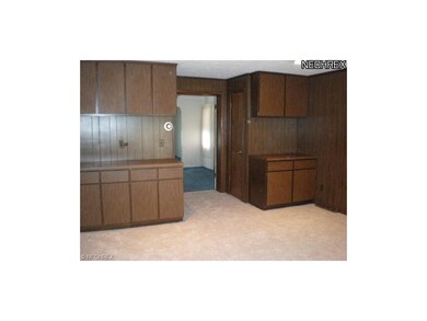 Large family room with built-ins