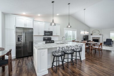 Round_Hill_Rd_122_Kalamazoo_49009-3