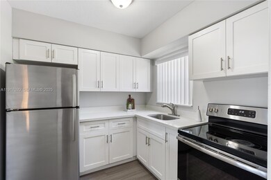 550 NE 20th St unit 6, Wilton Manors, FL 33305 - photo 6