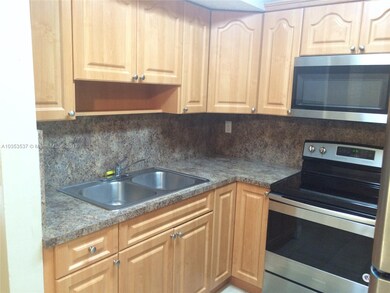 2219 W 53rd Place unit 2219, Hialeah, FL 33016 - photo 6