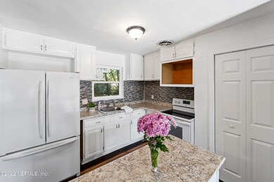 6619 Romilly Dr, Jacksonville, FL 32210 - photo 5