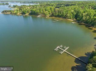 46015 N Greens Rest Dr, Great Mills, MD 20634 - photo 5