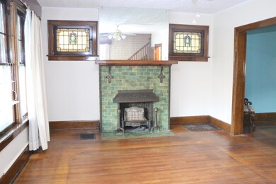 271 E Deshler Ave, Columbus, OH 43206 - photo 2