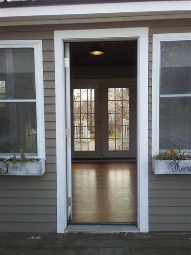 1 Thomas St, Rochester, NH 03867 - photo 5