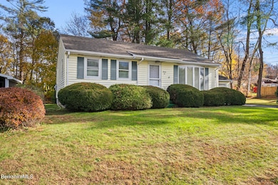 22 Auburn St, Pittsfield, MA 01201 - photo 3