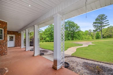 Front Exterior Patio to Fromt Left Side View