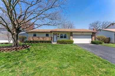 1950 Faymeadow Ave, Columbus, OH 43229 - photo 2