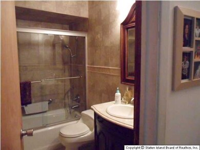 287 Ada Dr, Staten Island, NY 10314 - photo 5