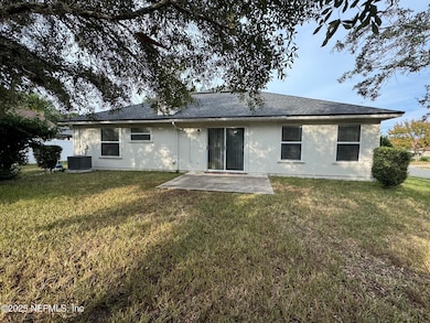 1318 Yellow Jacket Ct, Jacksonville, FL 32218 - photo 5