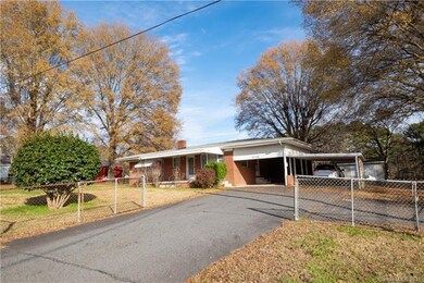 4756 Rainbow Dr, Kannapolis, NC 28081 - photo 2