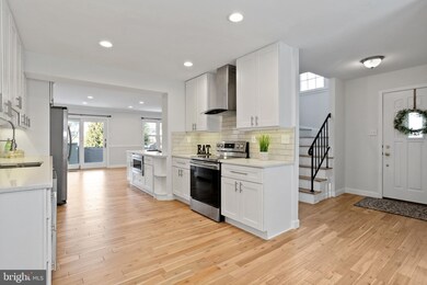 2944 Cashel Ln, Vienna, VA 22181 - photo 5