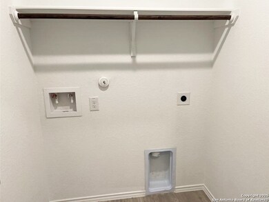 2765 Green Finch, New Braunfels, TX 78130 - photo 7