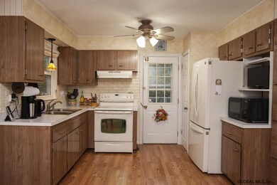 20 Lakeside Dr, Castleton On Hudson, NY 12033 - photo 7