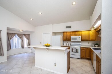 1005 E Citation Ln, Tempe, AZ 85284 - photo 6