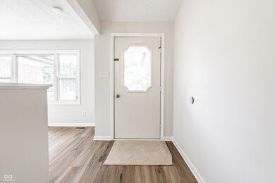 9648 Sycamore Rd, Carmel, IN 46032 - photo 4