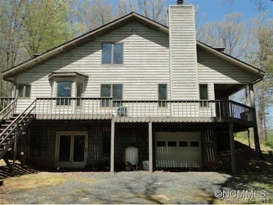 400 Calla Lily Ln, Burnsville, NC 28714 - photo 2