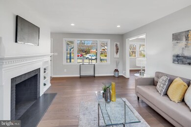 3325 Garland Dr, Falls Church, VA 22041 - photo 4