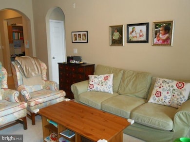 12956 Centre Park Cir unit 410, Herndon, VA 20171 - photo 5