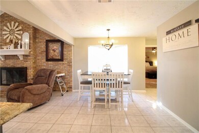 Dining/Breakfast Area