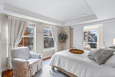 4 Battery Wharf unit 4402, Boston, MA 02109 - photo 3
