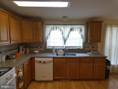 6 Forest Dr, Hightstown, NJ 08520 - photo 6