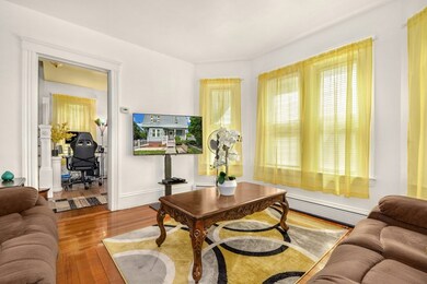 3 Wallace St, Worcester, MA 01605 - photo 6