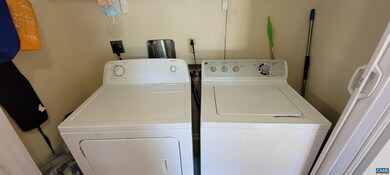 1311 Villa Way unit B, Charlottesville, VA 22903 - photo 6