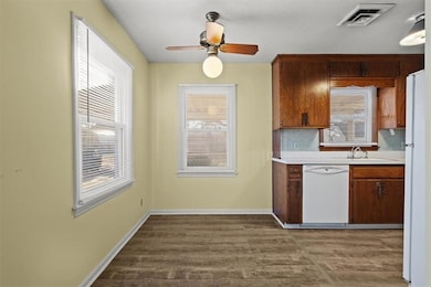 1221 E 25th Ave, Kansas City, MO 64116 - photo 6