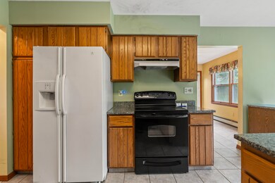 75 Amberley Way_0131