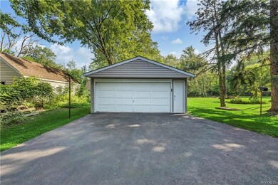 555 Willow Ave, North Tonawanda, NY 14120 - photo 4