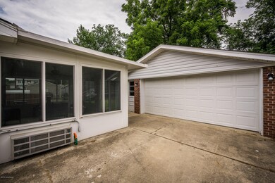 6603 Musket Dr, Louisville, KY 40228 - photo 3