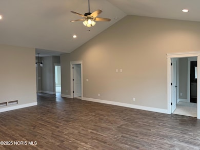 4005 E Plaza Blvd, Northwood, OH 43619 - photo 5