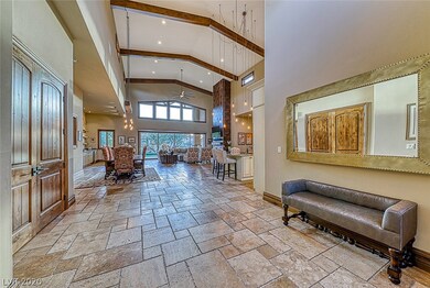 Foyer.