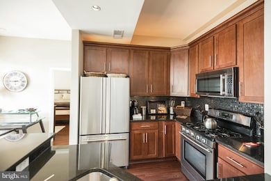 1500 Thames St unit 408, Baltimore, MD 21231 - photo 6
