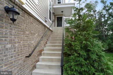 42183 Canary Grass Square unit 2A1, Aldie, VA 20105 - photo 2