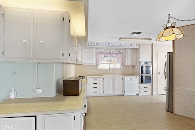 1525 W Oakland Ave unit 62, Hemet, CA 92543 - photo 6