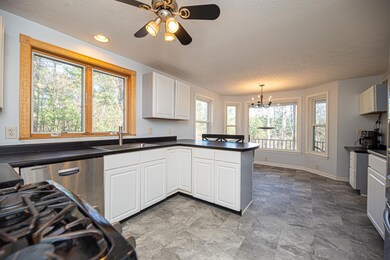 4 Little Hales Ln, Hudson, NH 03051 - photo 4