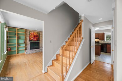 8 Dandelion Ct, Owings Mills, MD 21117 - photo 4