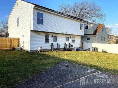 150 Lowell St, Carteret, NJ 07008 - photo 3