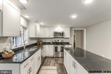 70 Edison Rd, Palmyra, PA 17078 - photo 6