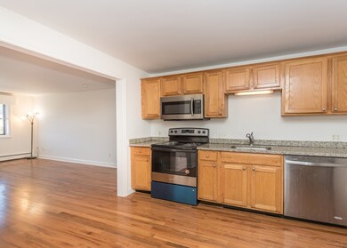 41 Walnut St unit 31, Waltham, MA 02453 - photo 4