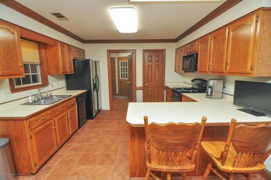 Spacious Kitchen