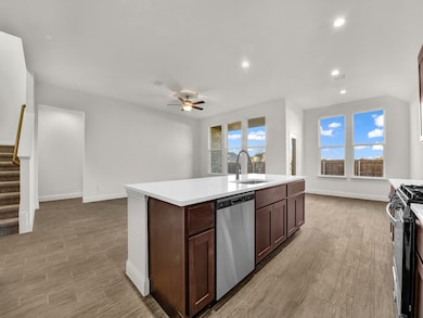 5016 Meadow Vista Ln, Crowley, TX 76036 - photo 3