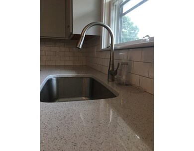 18 Cutler St, Lawrence, MA 01843 - photo 4