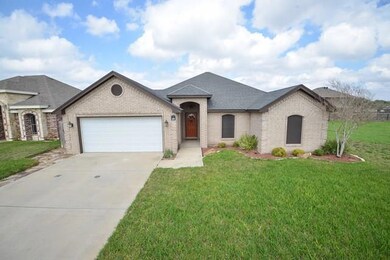 2001 Water Willow Dr, Weslaco, TX 78596 - photo 2