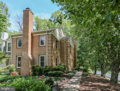 11500 Pine Cone Ct, Reston, VA 20191 - photo 2