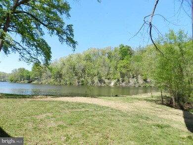 8200 Lake Shore Dr, Manassas, VA 20112 - photo 7